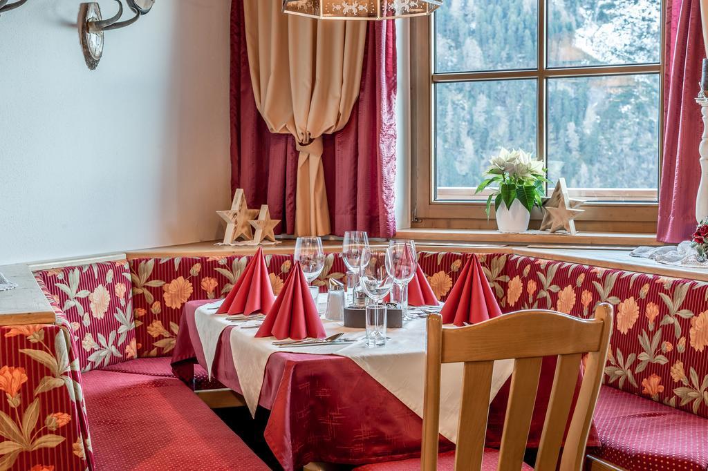 Berghotel & Gasthof Marlstein Oetz Bagian luar foto