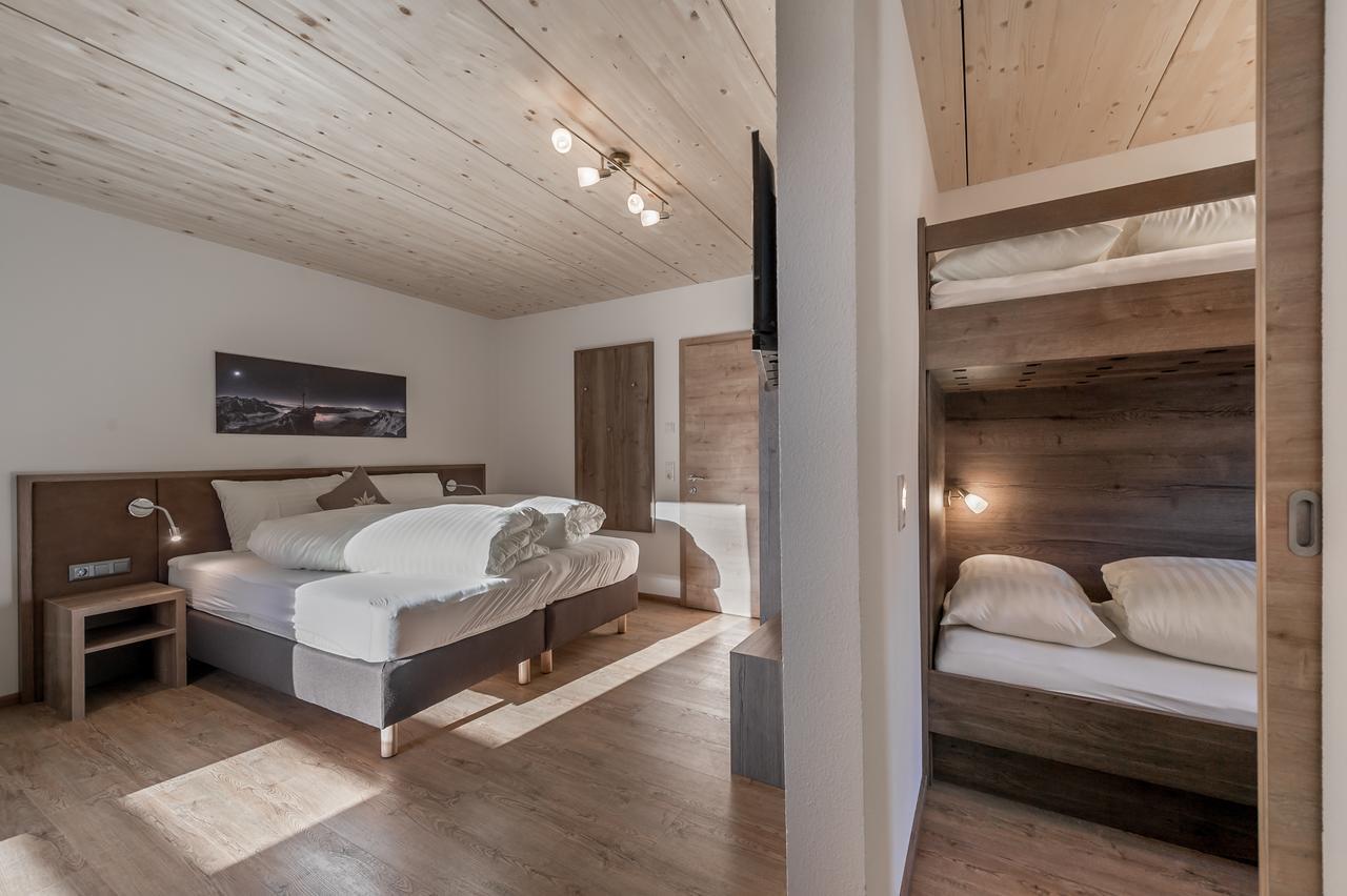 Berghotel & Gasthof Marlstein Oetz Bagian luar foto